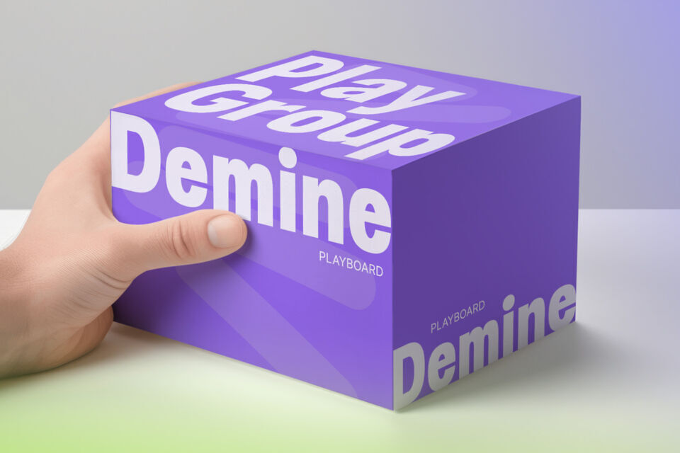 Demine Font