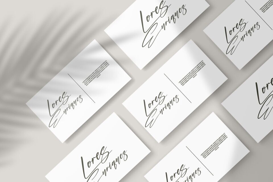 Halimunde Signature Font