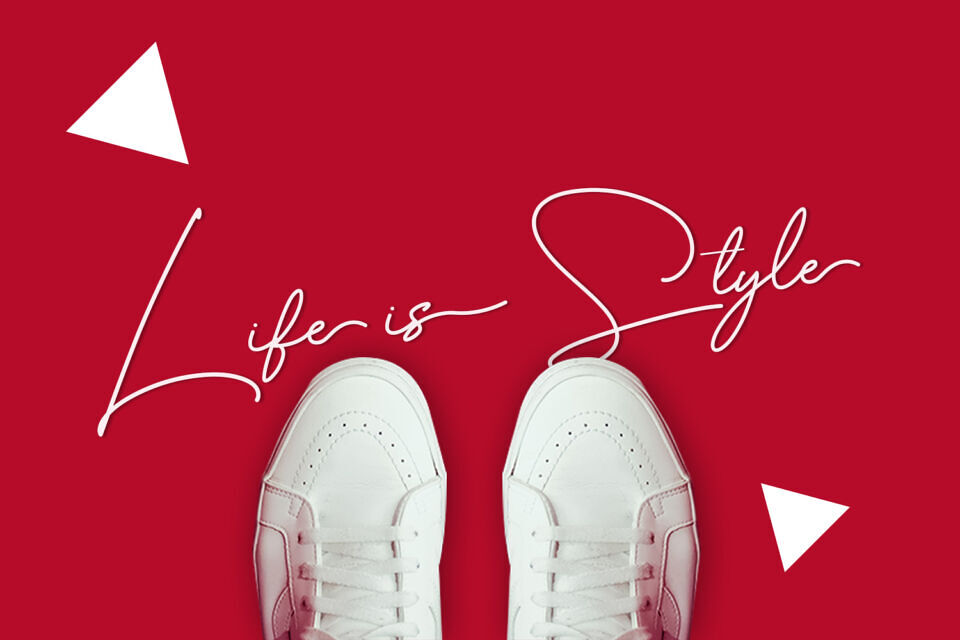 Housttely Signature Font