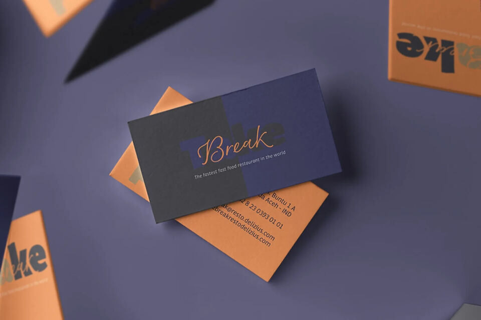Delizuis Script Font