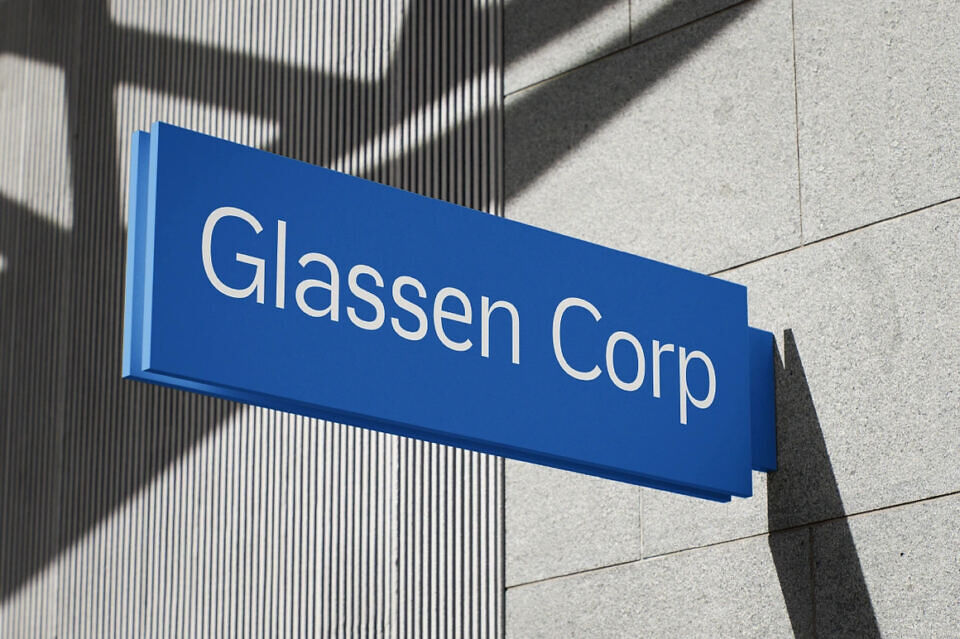 Glass Edge Font