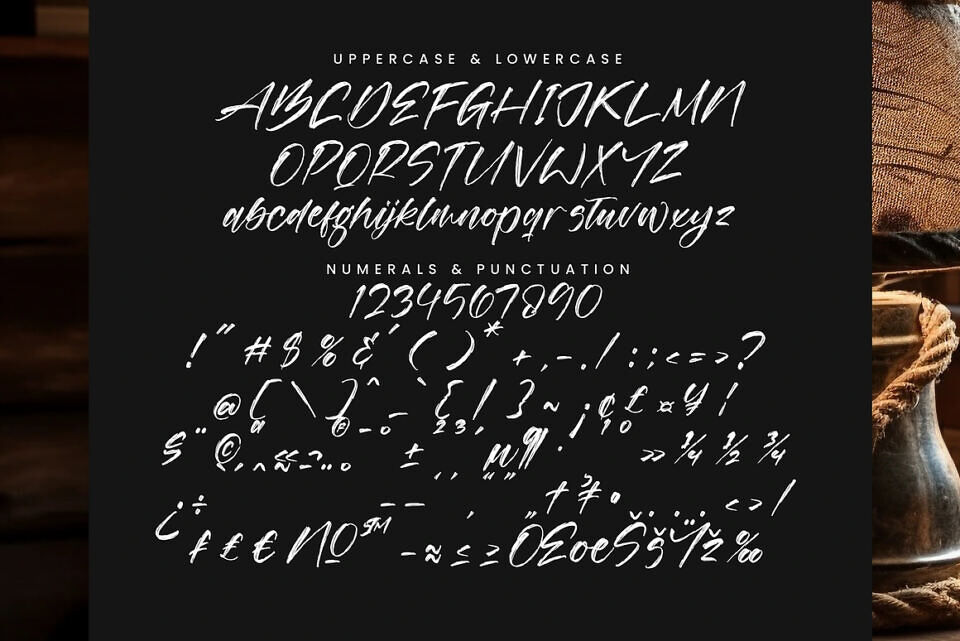 Goldens Blush Font