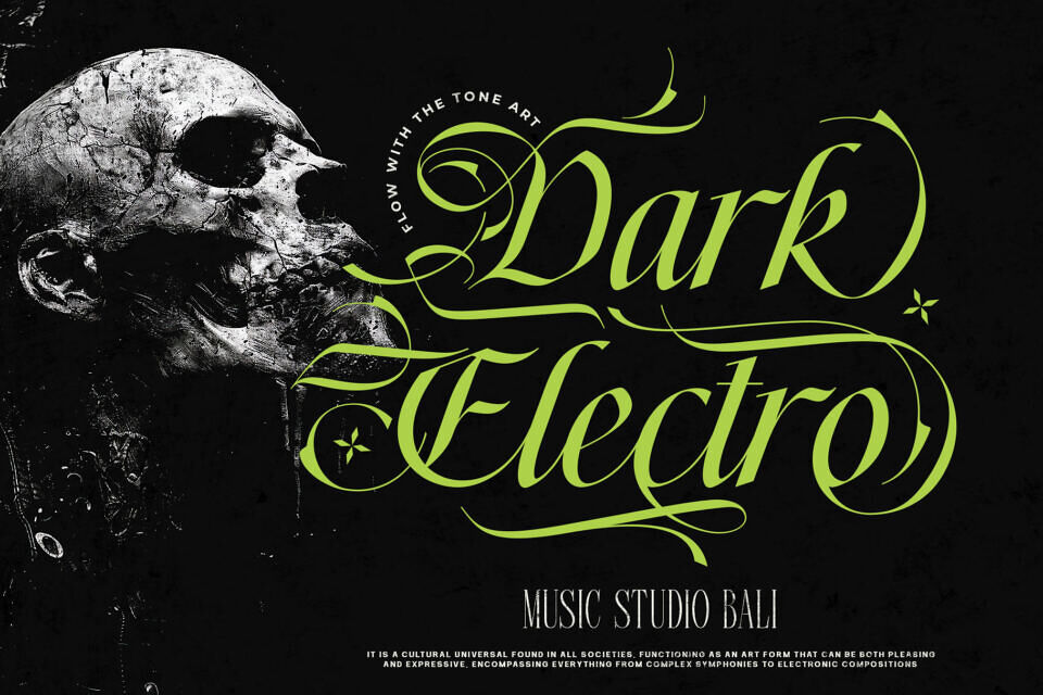 Thelly Black Font