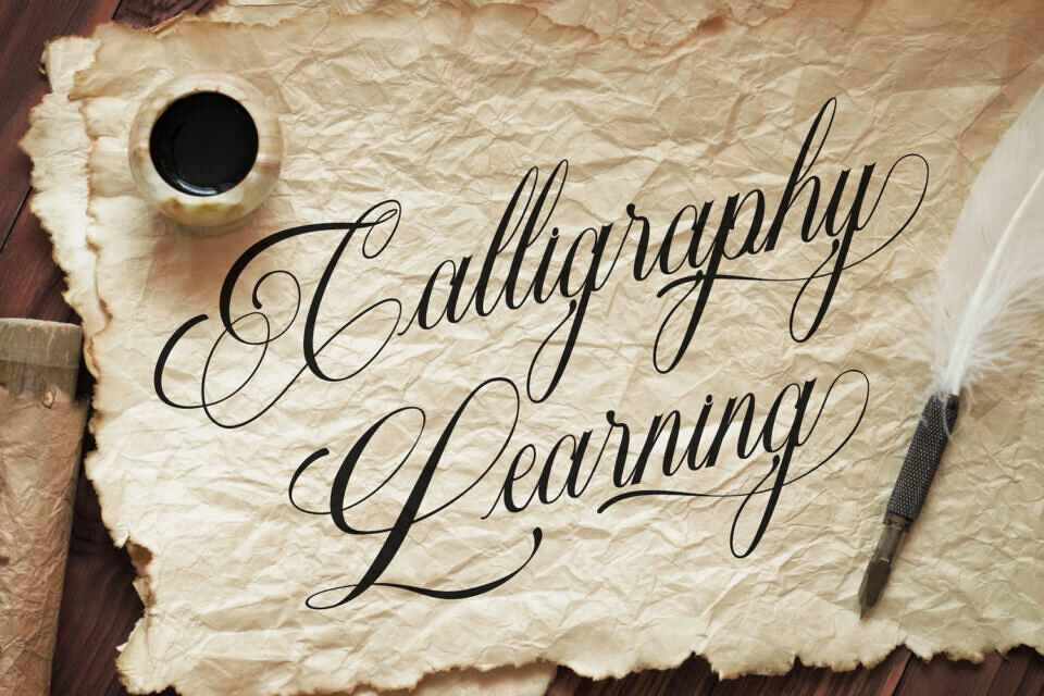 Aventalia Script Font
