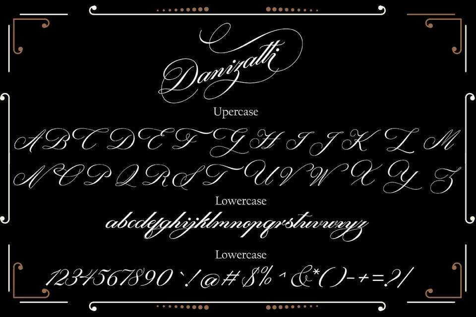 Dannizatti Script Font