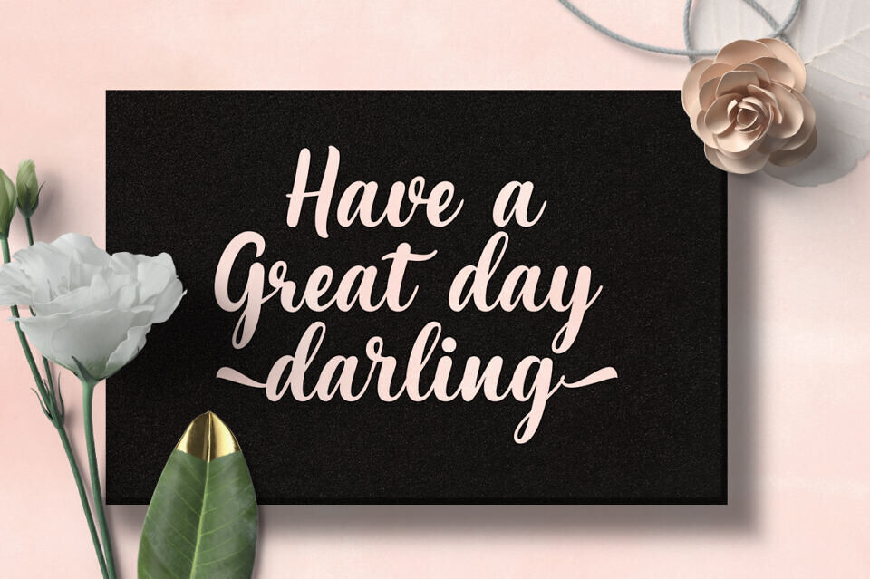 Maria Aishane Script Font